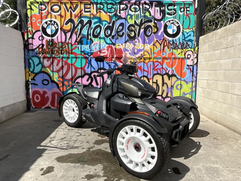 2020 Can-Am SPYDER RT LIMITED Image 1