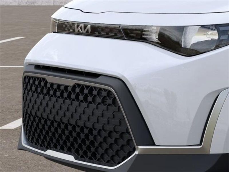 2025 Kia Soul LXImage 12