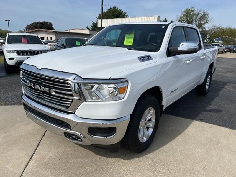 2024 RAM 1500 LaramieImage 3