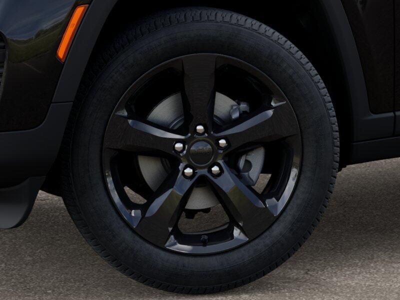 New 2025 Jeep Grand Cherokee Altitude 4x2Image 20