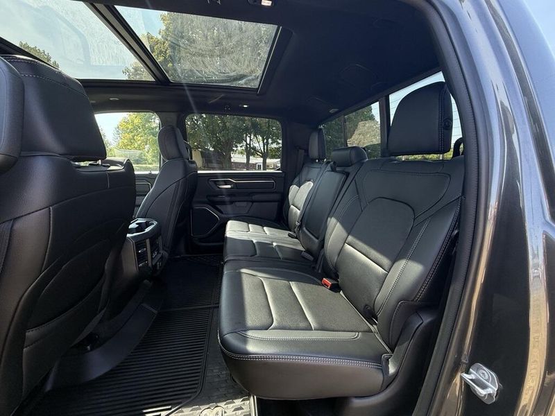 2023 Ram 1500 photo 10