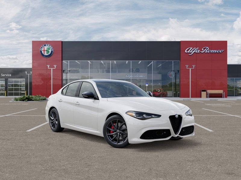New 2025 Alfa Romeo Giulia AwdImage 22