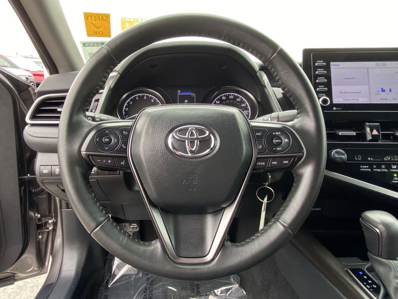 Used 2024 Toyota Camry SEImage 25