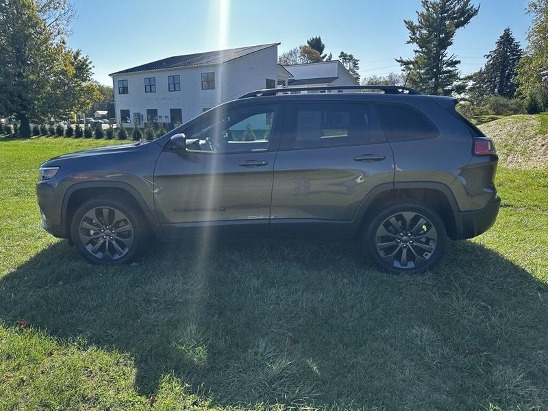 2021 Jeep Cherokee Altitude Latitude Lux photo 6