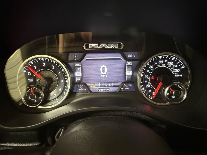 Used 2019 RAM 1500 LaramieImage 32