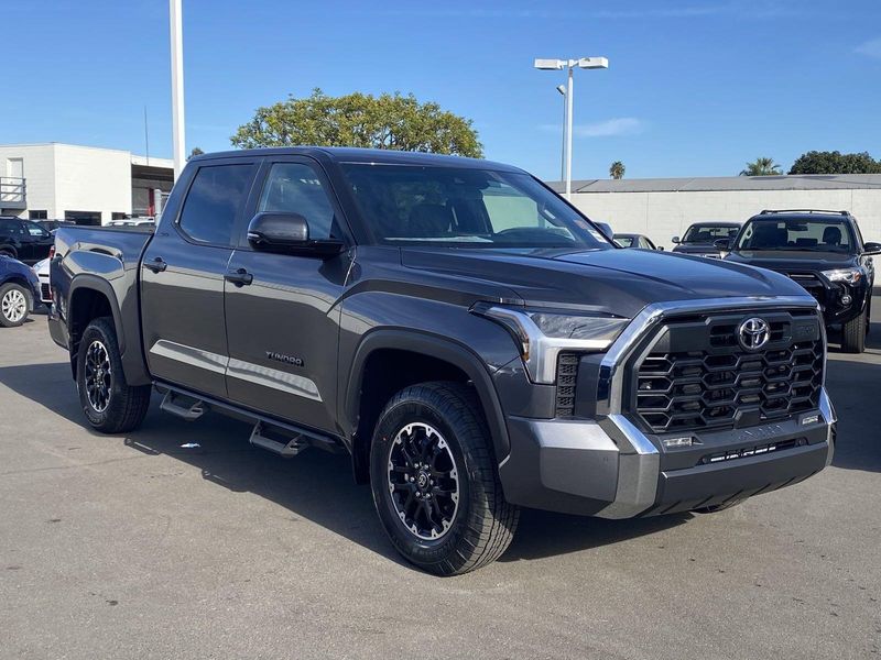 2025 Toyota Tundra SR5Image 2