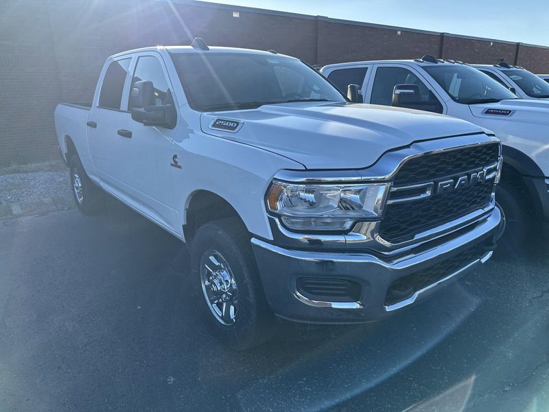 2024 RAM 2500 Tradesman Crew Cab 4x4 6