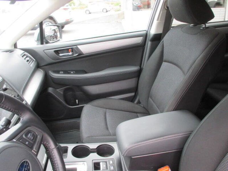 Used 2017 Subaru Outback PremiumImage 21