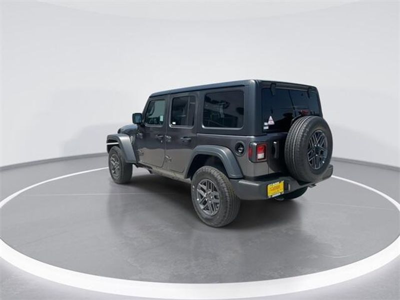 2025 Jeep Wrangler Unlimited Sport S photo 6