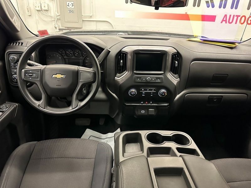 2019 Chevrolet Silverado 1500 Custom in a Black exterior color and Jet Blackinterior. Marina Chrysler Dodge Jeep RAM (855) 616-8084 marinadodgeny.com 