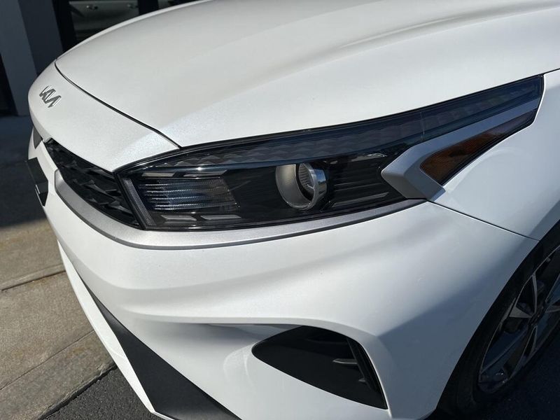 2023 Kia Forte LXSImage 10