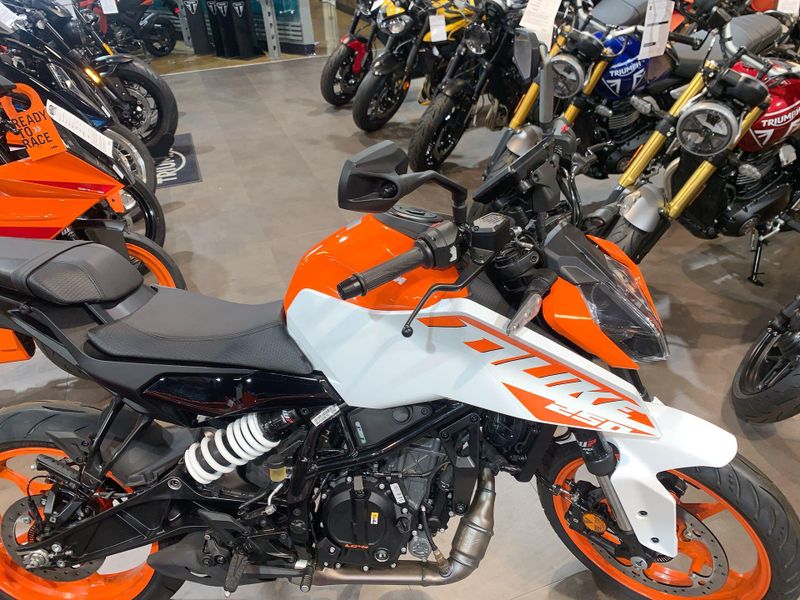 New 2024 KTM 250 DUKE Image 13