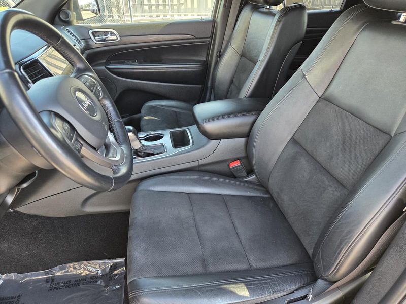 Used 2021 Jeep Grand Cherokee Laredo X 4x4