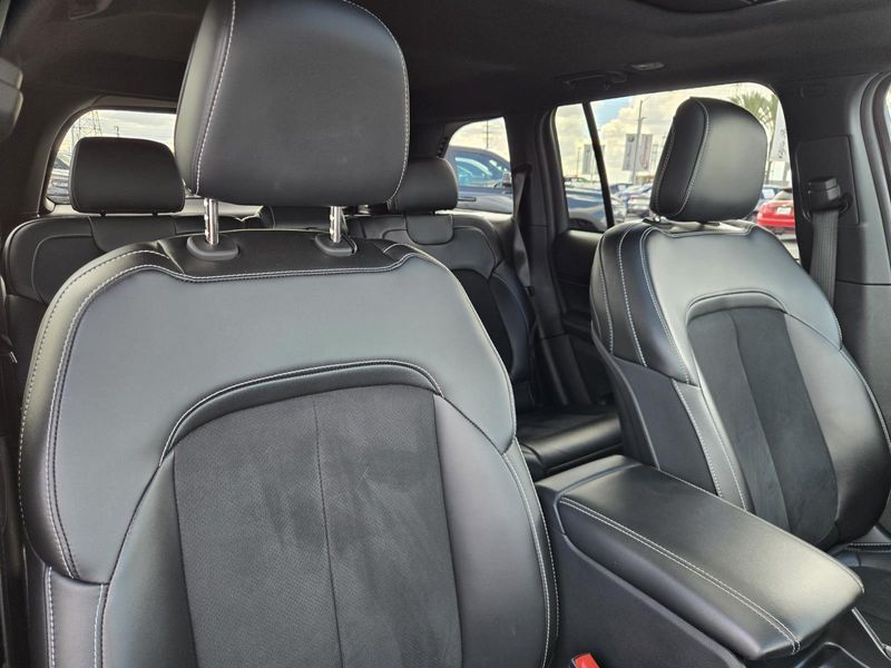 Used 2024 Jeep Grand Cherokee Altitude X 4x4