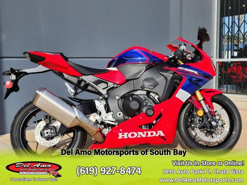 2024 Honda CBR1000RRImage 2