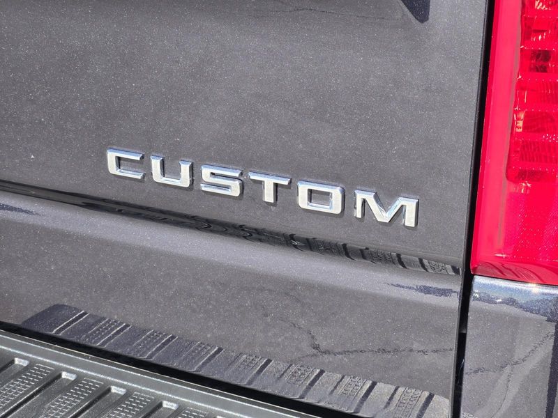 Used 2023 Chevrolet Silverado 1500 2WD Crew Cab 147 Custom