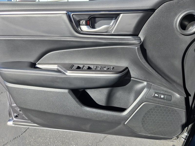 Used 2020 Honda Clarity Plug-In Hybrid Sedan
