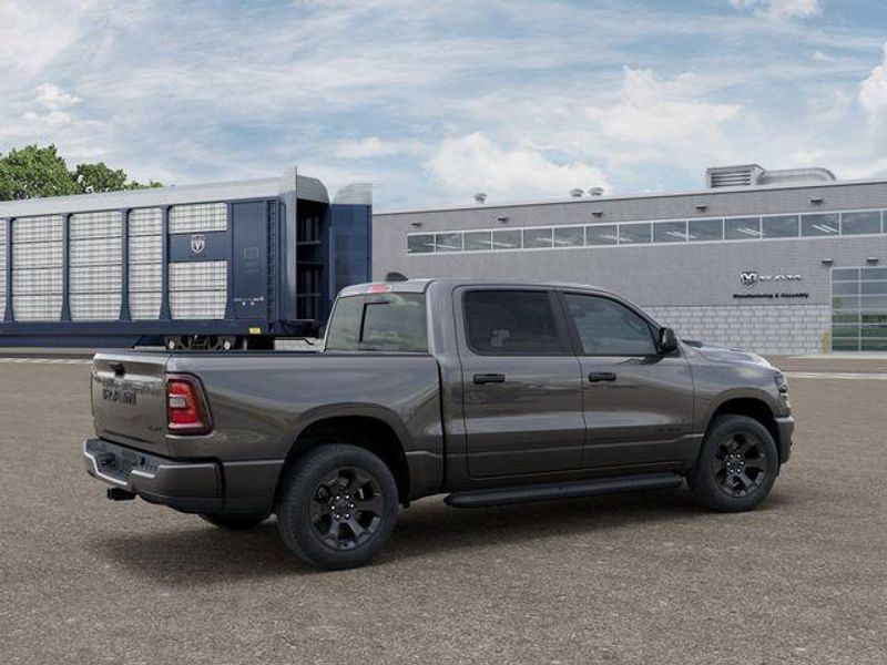 New 2026 RAM 1500 Express Crew Cab 4x4 5