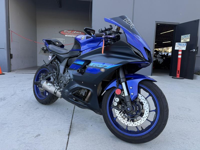 Used 2024 Yamaha YZF R7 Image 12