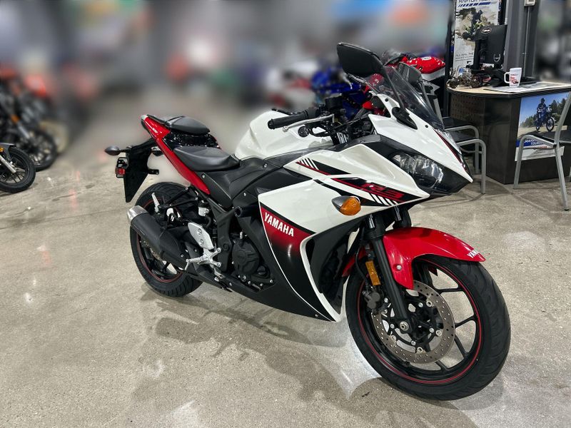 Used 2016 Yamaha YZF R3 Image 10
