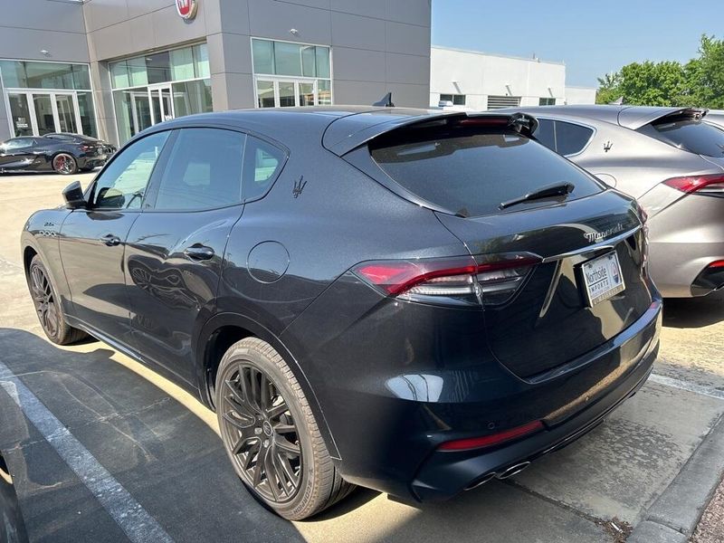 2024 Maserati Levante Modena UltimaImage 4