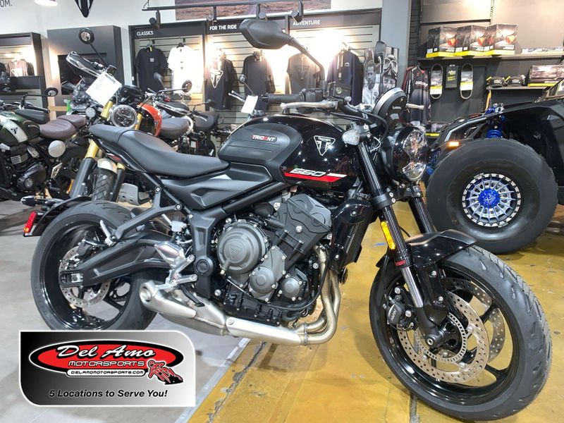 New 2025 Triumph TRIDENT 660 Image 1