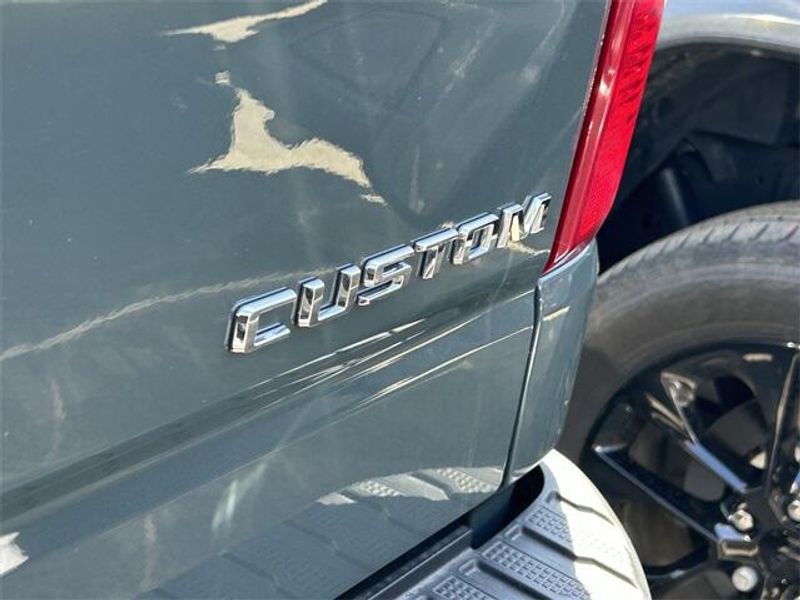 2025 Chevrolet Silverado 1500 Custom Trail Boss photo 4