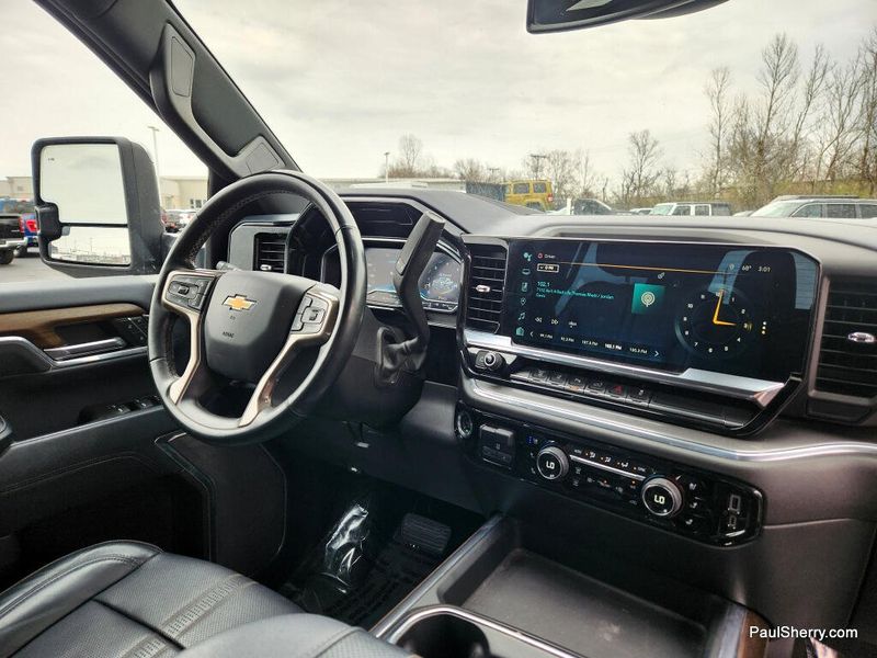 Used 2024 Chevrolet Silverado 2500HD High Country