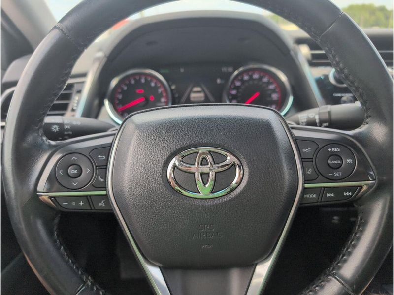 2019 Toyota Camry XSEImage 23