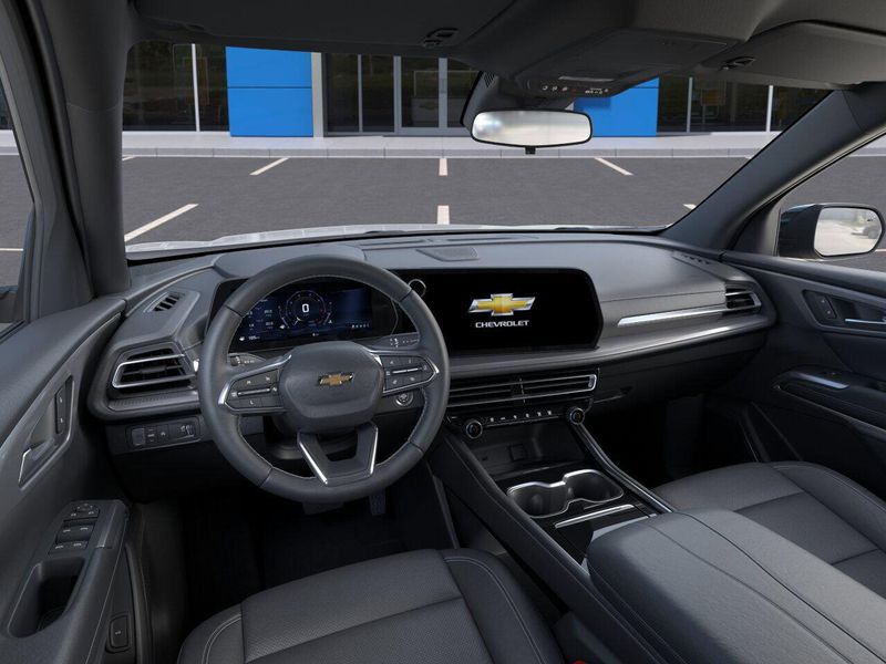 New 2025 Chevrolet Traverse FWD LTImage 15