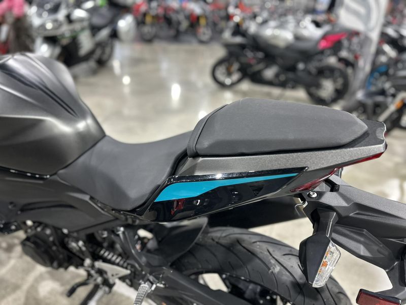 Used 2023 Kawasaki Z400 ABS Image 4