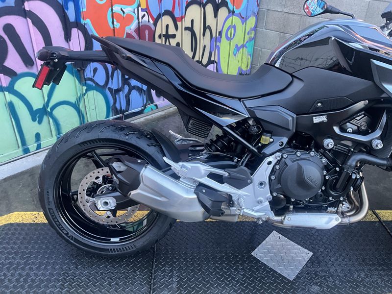 New 2026 BMW F 900 R Image 13