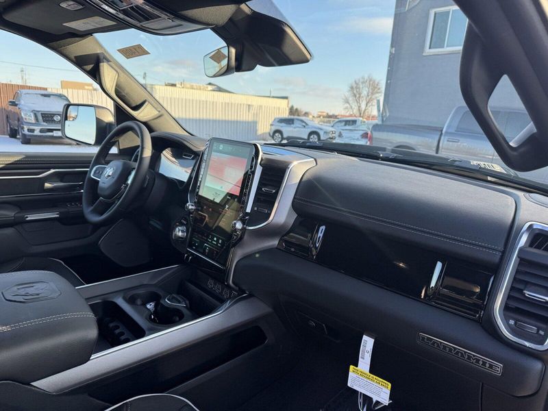 2025 RAM 1500 LaramieImage 15