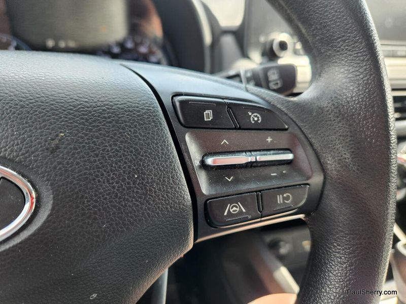 Used 2023 Hyundai Kona SEL