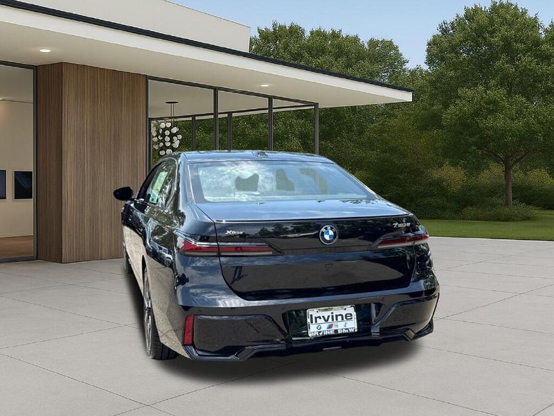 New 2026 BMW 7 Series 750e xDriveImage 11