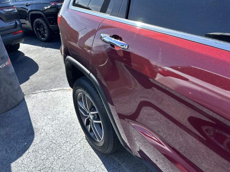 Used 2018 Jeep Grand Cherokee LimitedImage 7