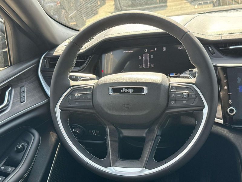 New 2026 Jeep Grand Cherokee Limited Reserve 4x4