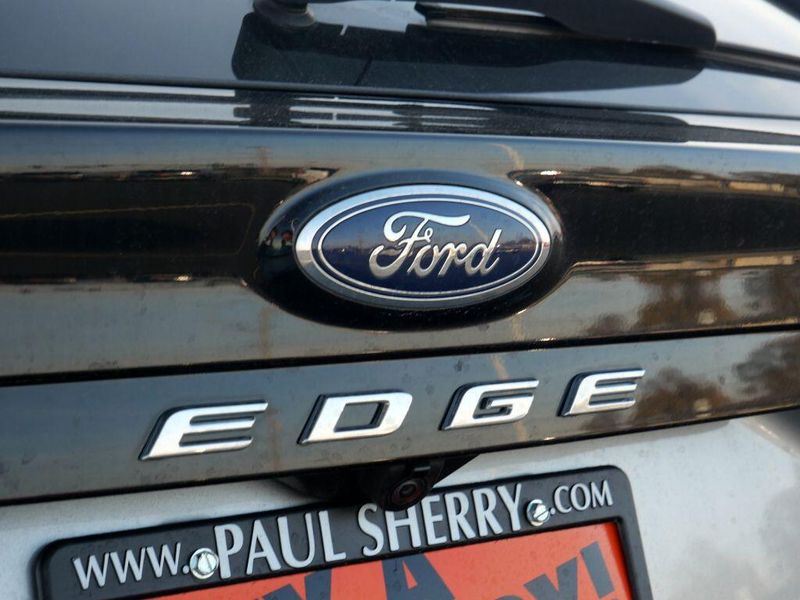 2021 Ford Edge SELImage 13