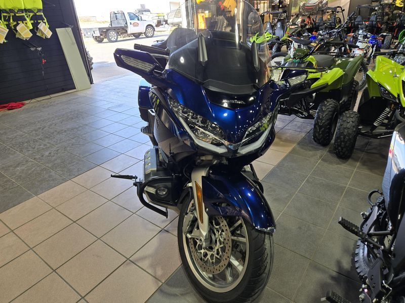 USED 2018 HONDA GOLD WING TOUR Image 6