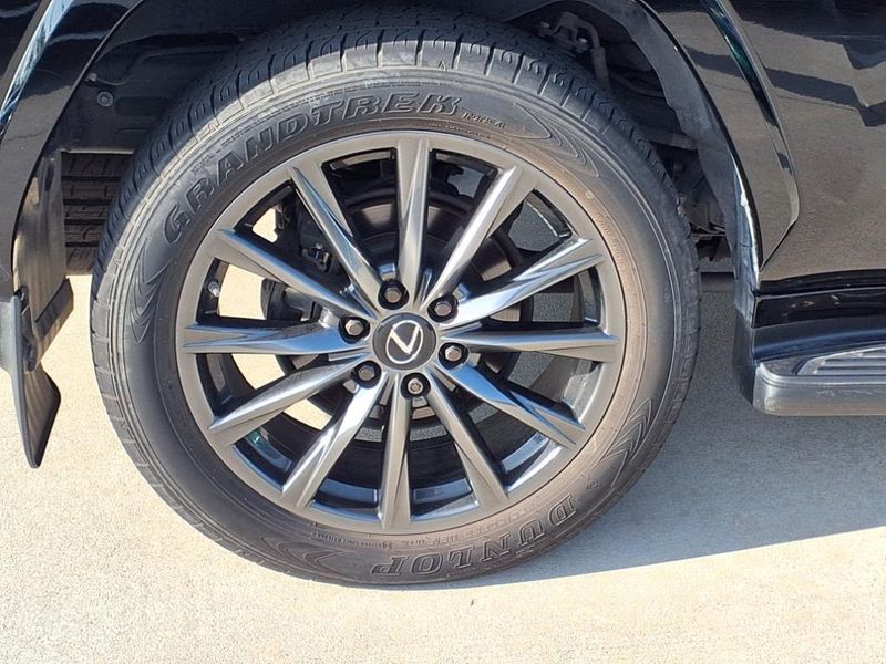 2022 Lexus LX 600 F SPORTImage 7