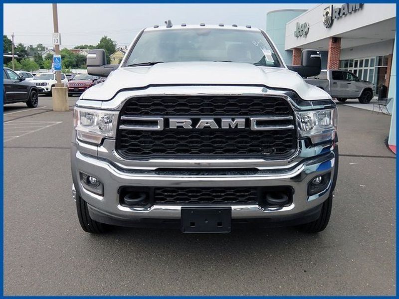 2024 RAM 5500 Chassis Cab TradesmanImage 3