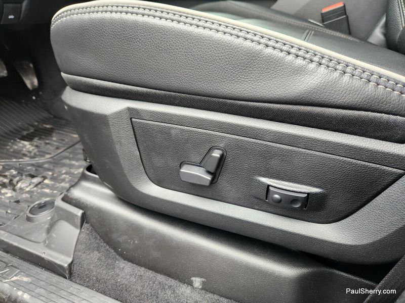 New 2026 RAM 3500 Laramie Crew Cab 4x4 6'4' Box