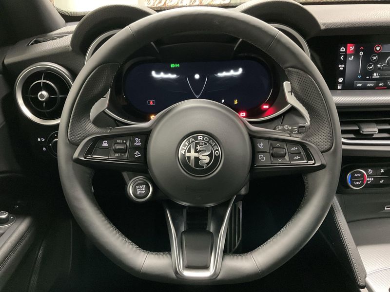 New 2025 Alfa Romeo Stelvio AwdImage 15