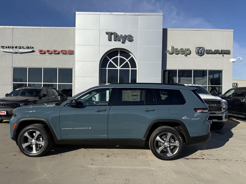 New 2026 Jeep Grand Cherokee L Limited 4x4Image 42