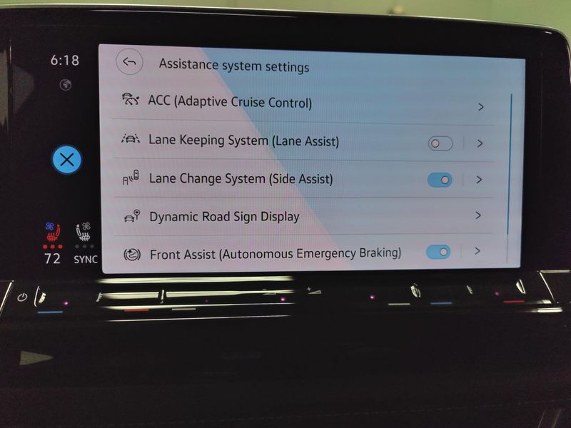 Used 2024 Volkswagen Atlas SEL AWD w/Sunroof & NavigationImage 27