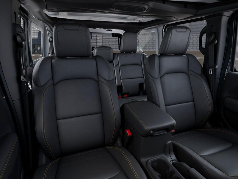 New 2026 Jeep Wrangler 4-door SaharaImage 16