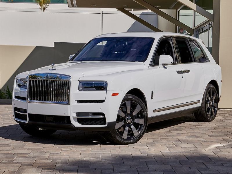 2024 Rolls-Royce Cullinan Image 1