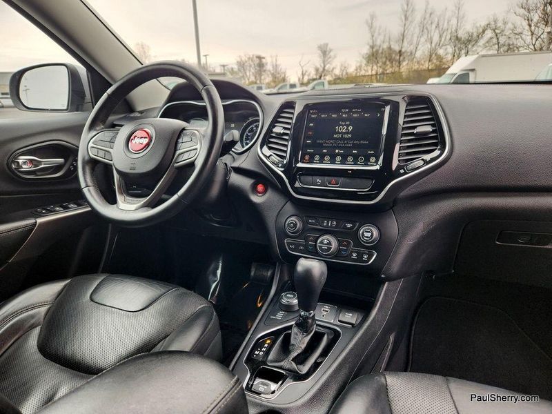 2019 Jeep Cherokee LimitedImage 35