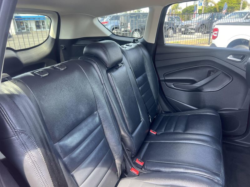2016 Ford Escape SEImage 25