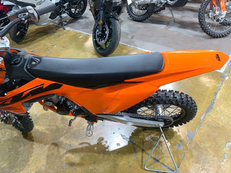New 2025 KTM 85 SX 17&sol;14 Image 15